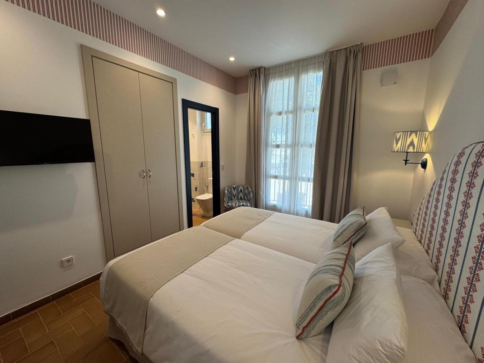 Hotel Toruno Del Rocio إل روثيو المظهر الخارجي الصورة