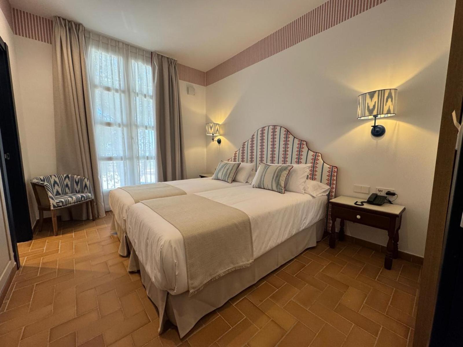 Hotel Toruno Del Rocio إل روثيو المظهر الخارجي الصورة