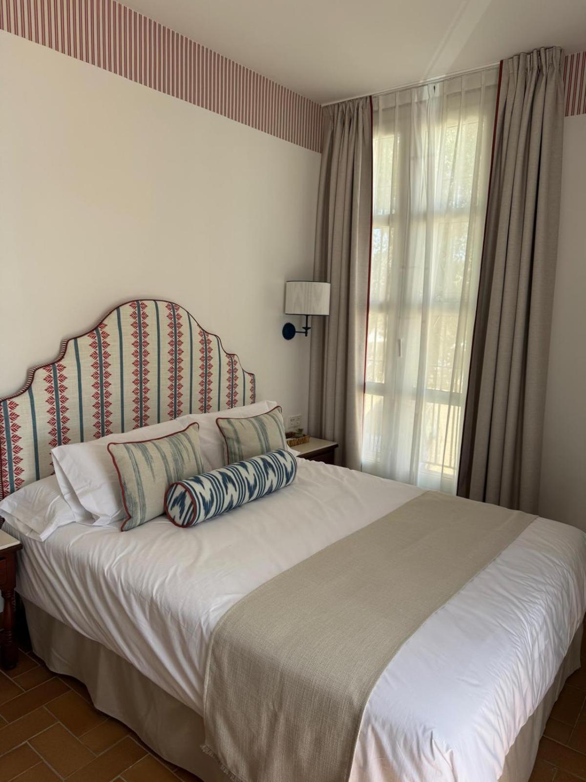 Hotel Toruno Del Rocio إل روثيو المظهر الخارجي الصورة